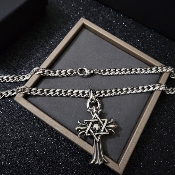 Chrome Hearts Cross Star Silver Necklace - Picture 4 of 6
